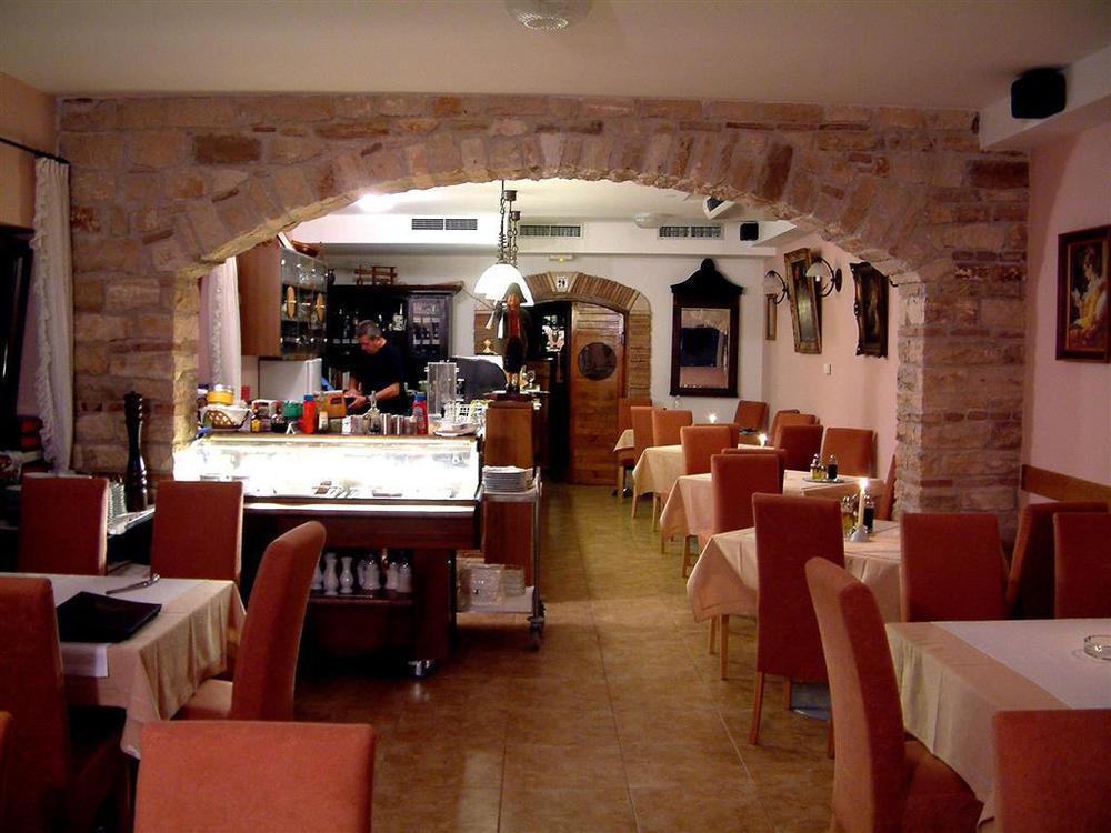 Boutique Hotel Santa Maria Новиград Ресторан фото
